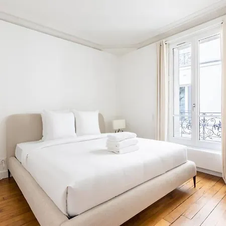 شقة Eiffel Tower - New Renovated 4 People