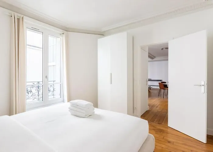Eiffel Tower - New Renovated 4 People Apartamento